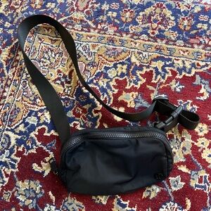 Lulu Lemon Everywhere Belt Bag 1L